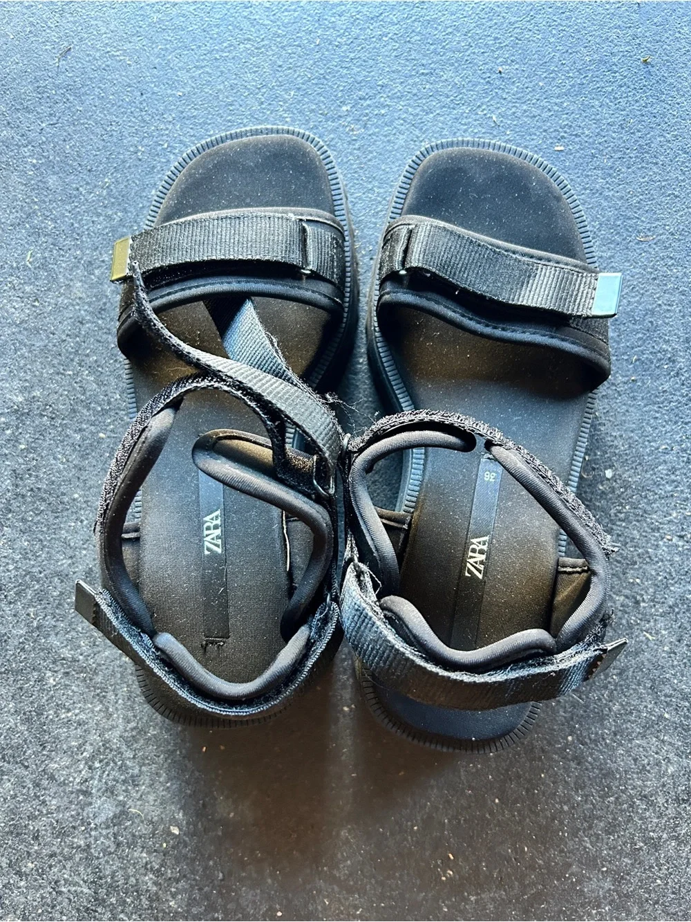 Zara Black Platform Sandals - Picture 2 of 4